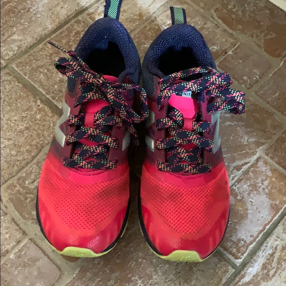 Girls new balance sneaker